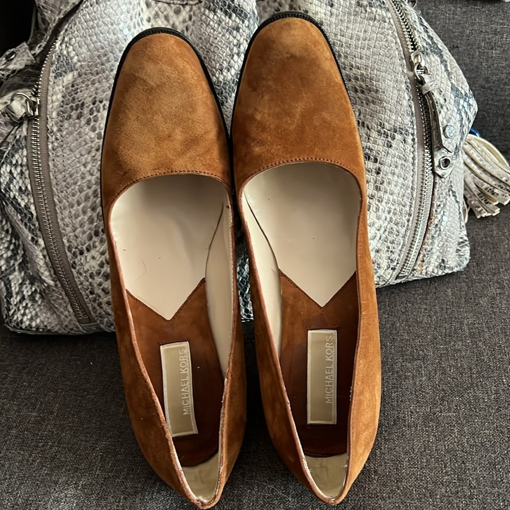 MICHAEL KORS Made in Italy Brown Suede Luxury Heels/ Pumps Size 7 - Picture 12 of 12